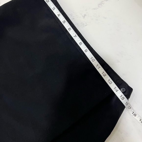 Laura Scott Classic Black Mini Skirt - Picture 3 of 7